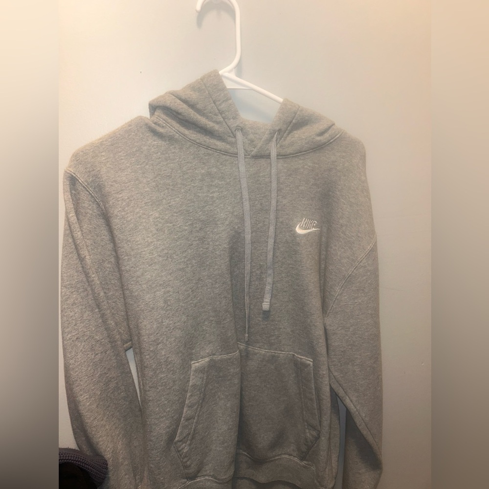 Nike Heather Gray Sweatshirt